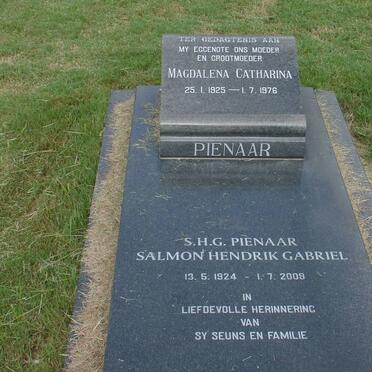 PIENAAR Salmon Hendrik Gabriel 1924-2009 &amp; Magdalena Catharina 1925-1976