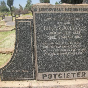 POTGIETER Lukas Johannes 1889-1952 &amp; Johanna Margaretha  VAN DER WALT 1899-1975