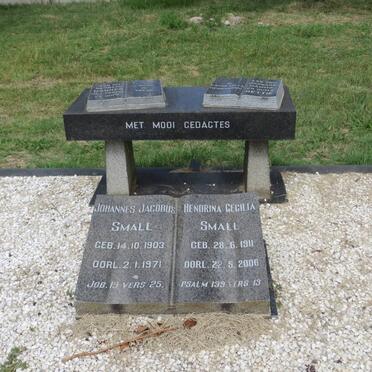 SMALL Johannes Jacobus 1903-1971 &amp; Hendrina Cecilia 1911-2006