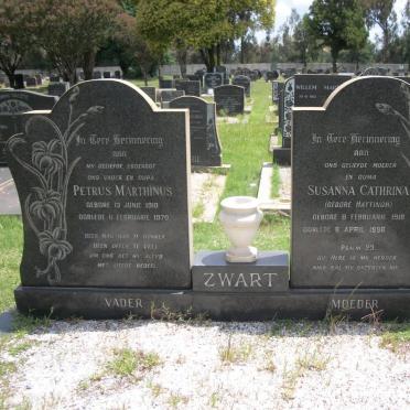 ZWART Petrus Marthinus 1910-1970 &amp; Susanna Cathrina HATTINGH 1918-1998