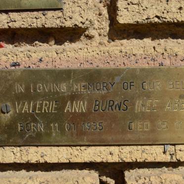 BURNS Valerie Ann nee ABBOTT 1935-2002
