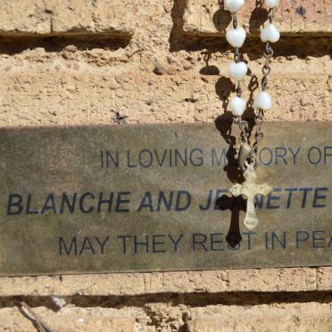 MAGUA Blanche :: MAGUA Jeanette