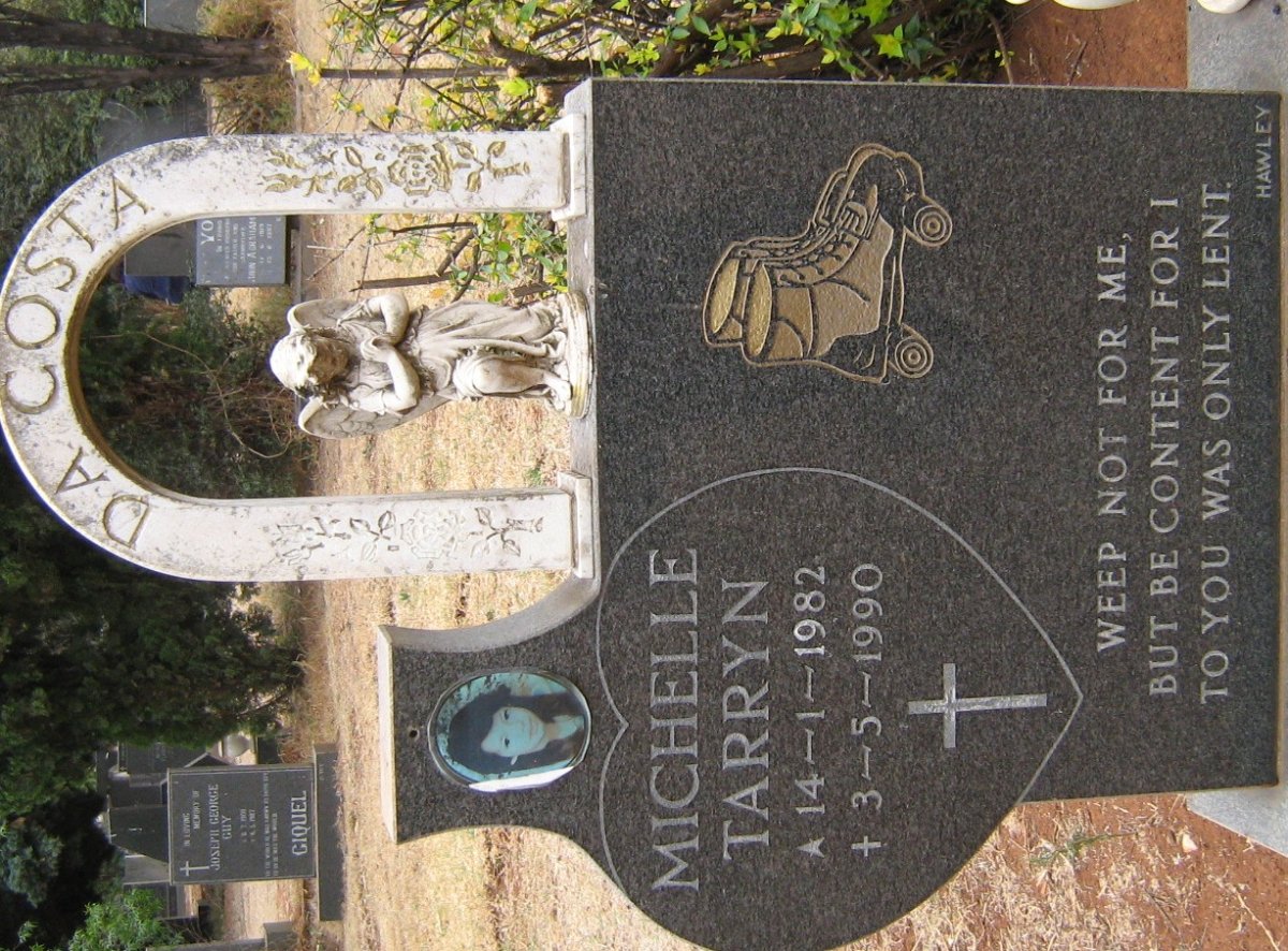 COSTA Michelle Taryn, da 1982-1990