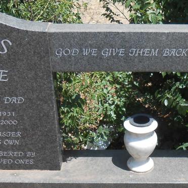 JACOBS George 1931-2000 :: JACOBS Robert Michael 1963-2000