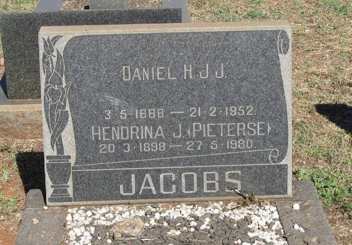 JACOBS Daniel H.J.J. 1888-1952 &amp; Hendrina J. PIETERSE 1898-1980