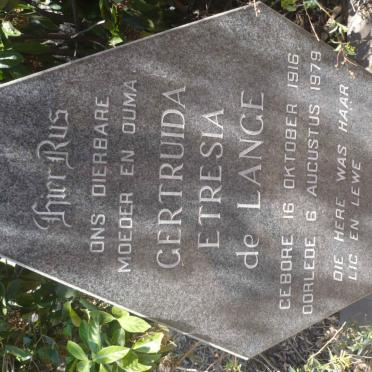 LANGE Floris Jacobus, de 1912-1965 &amp; Gertruida Etresia 1916-1979