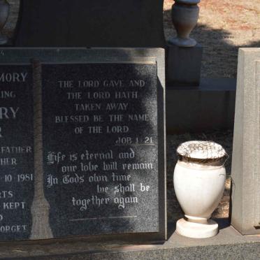 PALMER Noel Drury 1904-1981 &amp; Thelma Mary 1907-1997