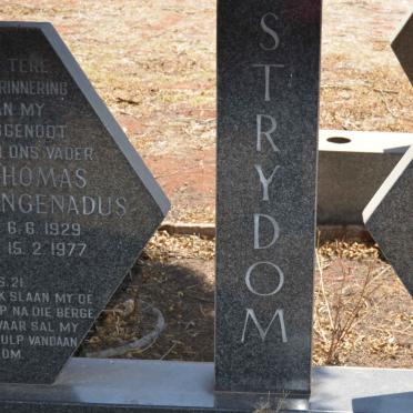 STRYDOM Thomas Engenadus 1929-1977 &amp; Rita 1938-