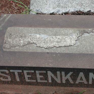 STEENKAMP Ann 1963-1966 :: STEENKAMP Tessa 1970-1971