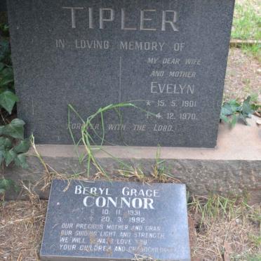 TIPLER Evelyn 1901-1970 :: CONNOR Beryl Grace 1931-1992