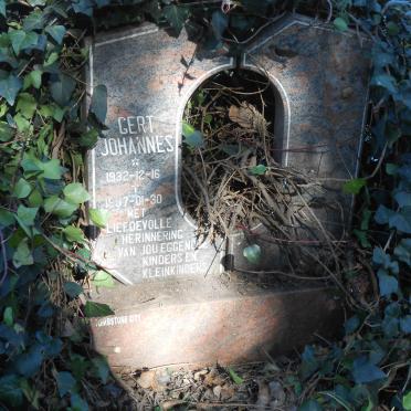 TOIT Gert Johannes, du 1932-1997
