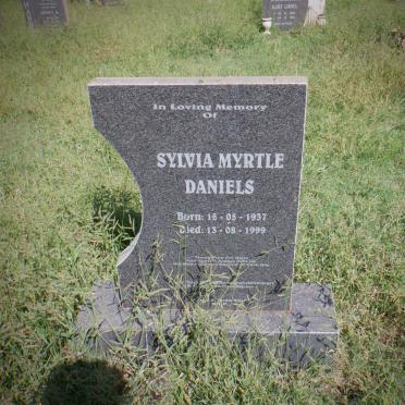 DANIELS Sylvia Myrtle 1937-1999