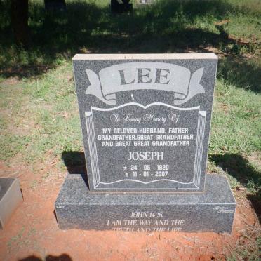 LEE Joseph 1920-2007