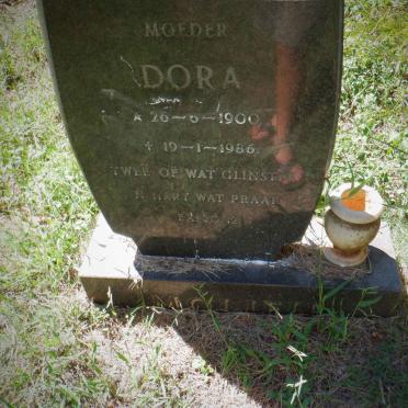 MOLI?? Dora 1900-1986