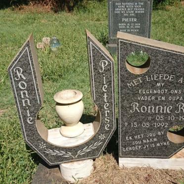 PIETERSE Ronnie R. 1951-1992