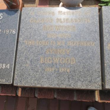 BIGWOOD Sydney 1915-1987 &amp; Gladys Elizabeth 1921-1975