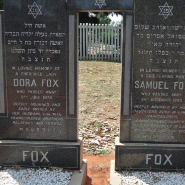 FOX Samuel -1993 &amp; Dora -1979