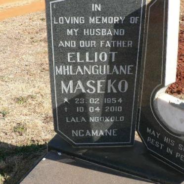 MASEKO Elliot Mhlangulane 1954-2010