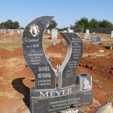 MEYER Daniel Hendrik 1974-2013