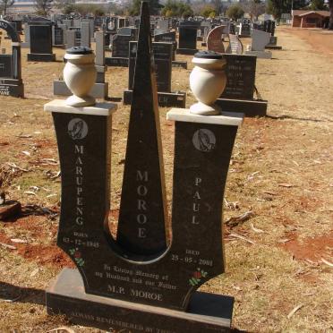 MOROE Marupeng Paul 1945-2001