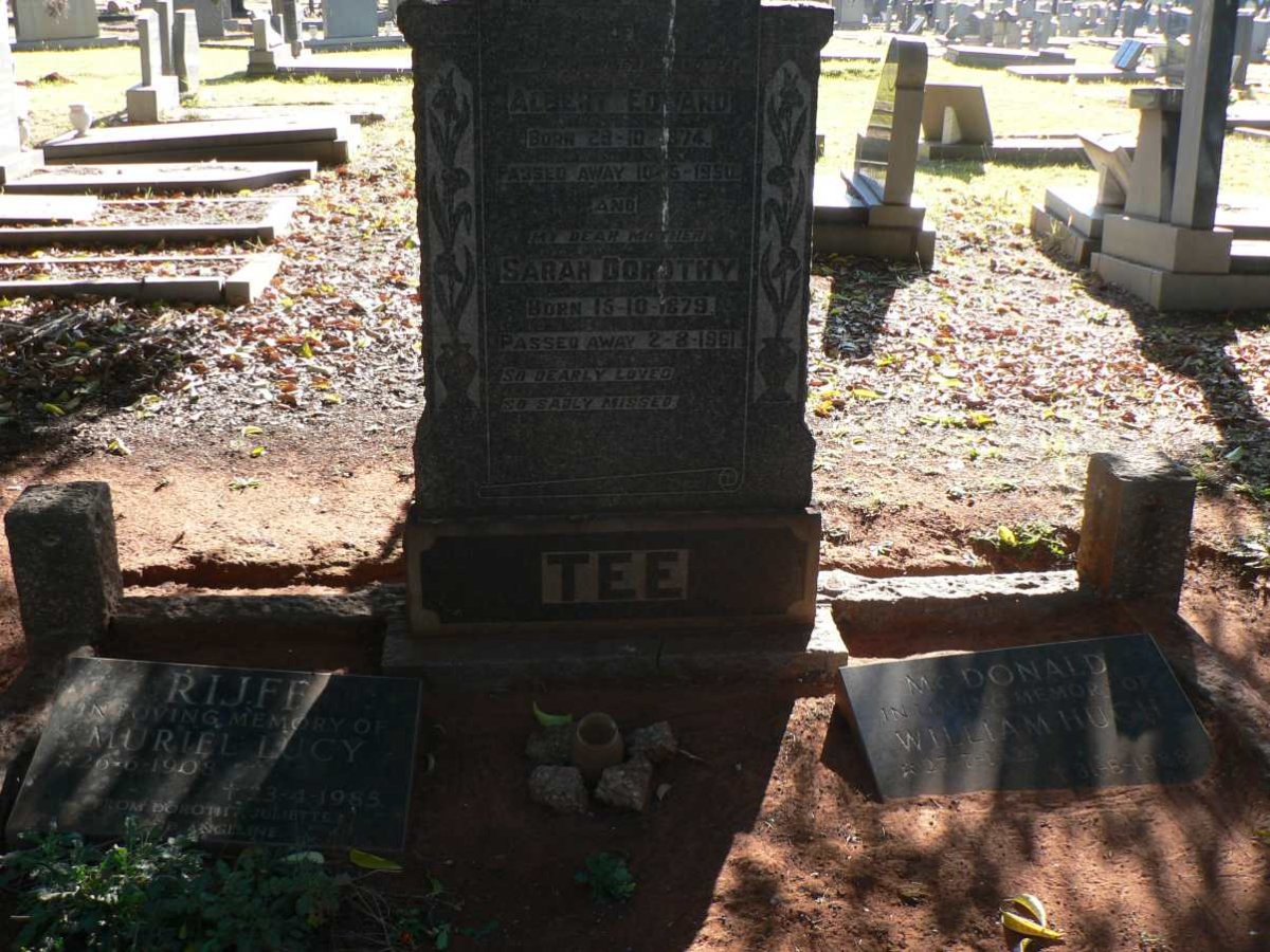 TEE Albert Edward 1874-1950 &amp; Sarah Dorothy 1879-1961 :: RIJFF Muriel Lucy 1908-1985 :: MCDONALD William Hugh 1923-1988