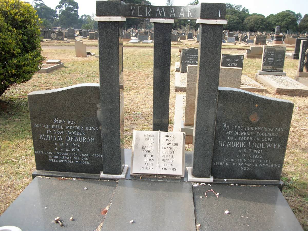 VERMAAK Hendrik Lodewyk 1921-1976 &amp; Miriam Deborah 1922-1990