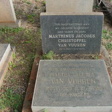 VUUREN Marthinus Jacobus Christoffel, van 1901-1970 &amp; Martha Aletta 1909-1998