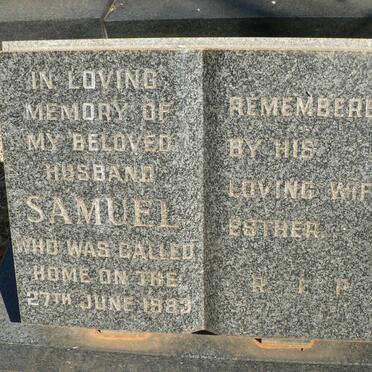 BEUKES Samuel -1983 & Esther -1994 _2