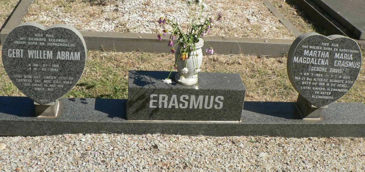 ERASMUS Gert Willem Abram 1915-1992 &amp; Martha Maria Magdalena DAVIS 1924-2011