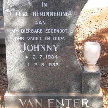 ENTER Johnny, van 1934-1982