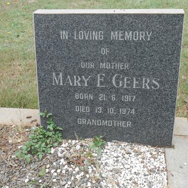 GEERS Jacobus H.P. 1916-1961 &amp; Mary E. 1917-1974 _2