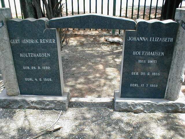 HOLTZHAUSEN Gert Hendrik Renier 1892-1958 &amp; Johanna Elizabeth SMIT 1895-1969