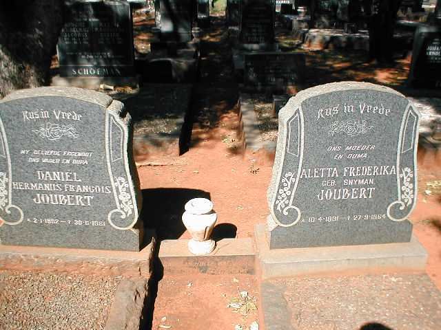 JOUBERT Daniel Hermanus Francois 1882-1961 &amp; Aletta Frederika SNYMAN 1891-1964