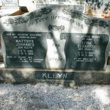 KLEYN Matthys Johannes 1898-1962 &amp; Lydia Elizabeth CRONJE 1903-1981