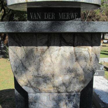 MERWE Christelle Mariette, van der 1970-1998 _1