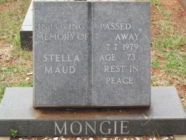 MONGIE Stella Maud -1979