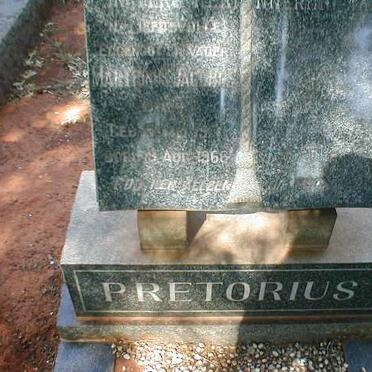 PRETORIUS Marthinus Jacobus -1966 & Bessie 1917-2009 _2