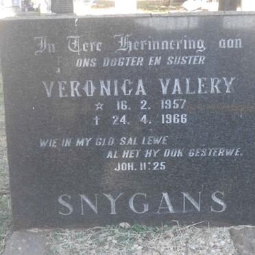 SNYGANS Veronica Valery 1957-1966