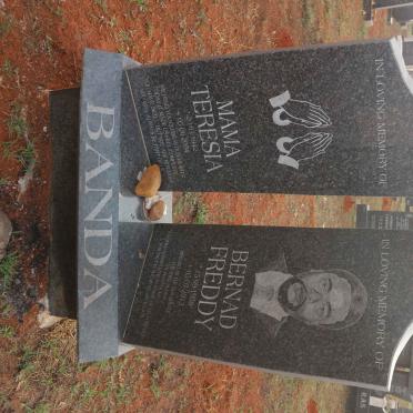 BANDA Bernad Freddy 1958-2013 &amp; Mama Teresia 1942-2004