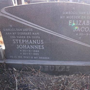 BEUKES Stephanus Johannes 1944-1985 &amp; Elizabeth Jacoba 1954-