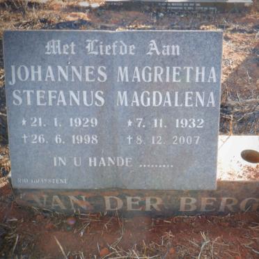 BERG Johannes Stefanus, van der 1929-1998 &amp; Magrietha Magdalena 1932-2007