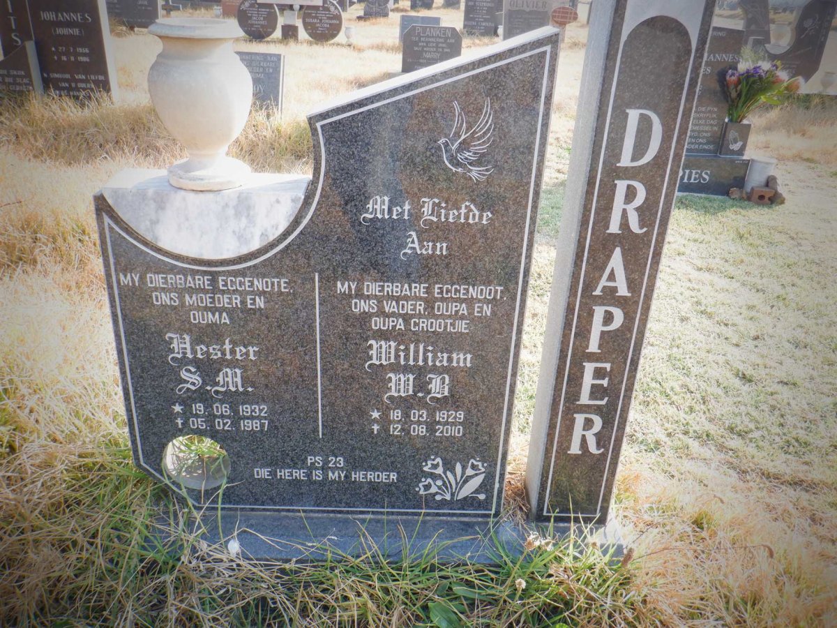 DRAPER William W.B. 1929-2010 &amp; Hester S.M. 1932-1987