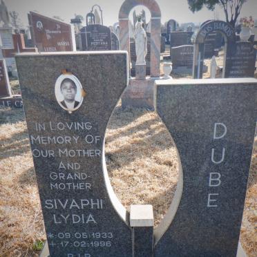 DUBE Sivaphi Lydia 1933-1996