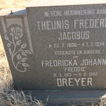 DREYER Theunis Frederick Jacobus 1906-1974 &amp; Fredricka Johanna 1913-1982