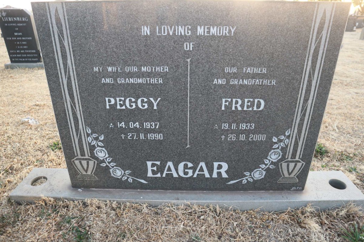 EAGAR Fred 1933-2000 &amp; Peggy 1937-1990