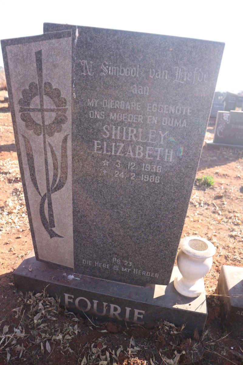 FOURIE Shirley Elizabeth 1938-1986