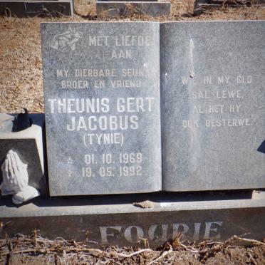FOURIE Theunis Gert Jacobus 1969-1992