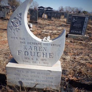 FOUCHÉ Karen 1972-1982