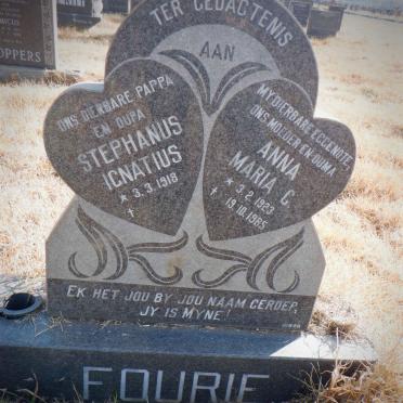 FOURIE Stephanus Ignatius 1918- &amp; Anna Maria C. 1923-1985