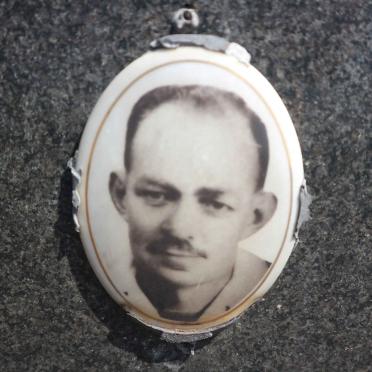 GROBLER Daniel Benjamin 1919-1995 &amp; Jacoba A.D. WEBER 1927-1991